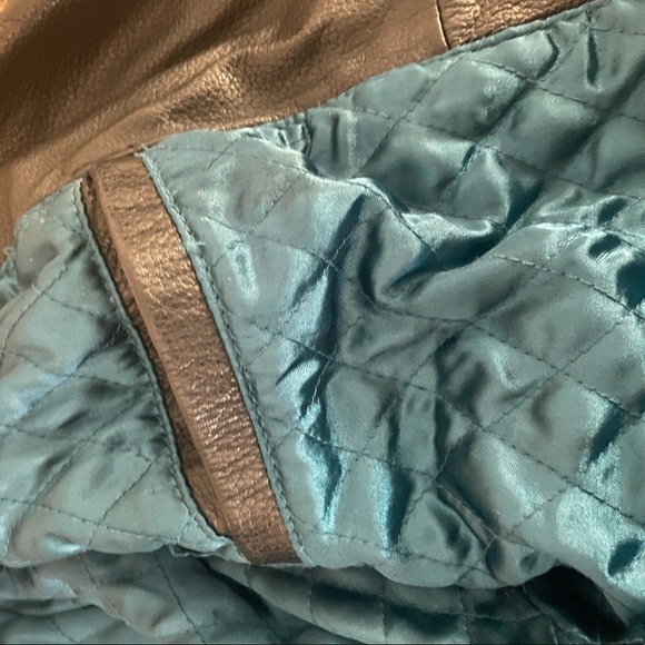 Vintage Women’s Leather Harley Davidson Jacket​​​​​​​​ - Picture 11 of 12